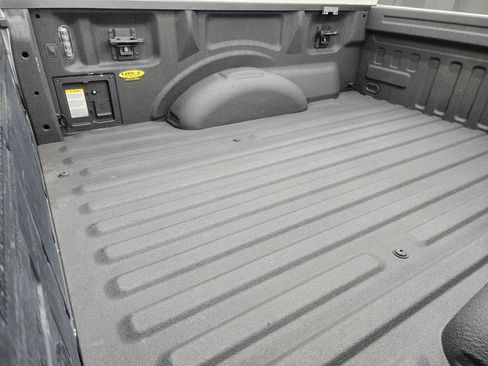 Used 2022 Ford F150 Platinum AWD/4WD image 5