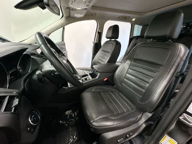 Used 2017 Ford Escape Titanium AWD/4WD image 16