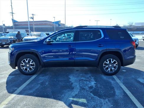 Used 2023 GMC Acadia SLE w/ Driver Convenience Package image 4