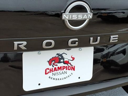 New 2026 Nissan Rogue SV image 10