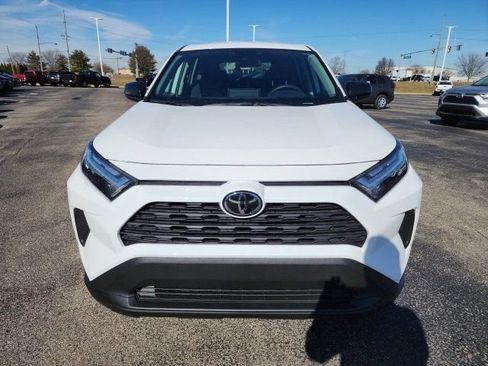 Used 2024 Toyota RAV4 LE AWD/4WD image 2