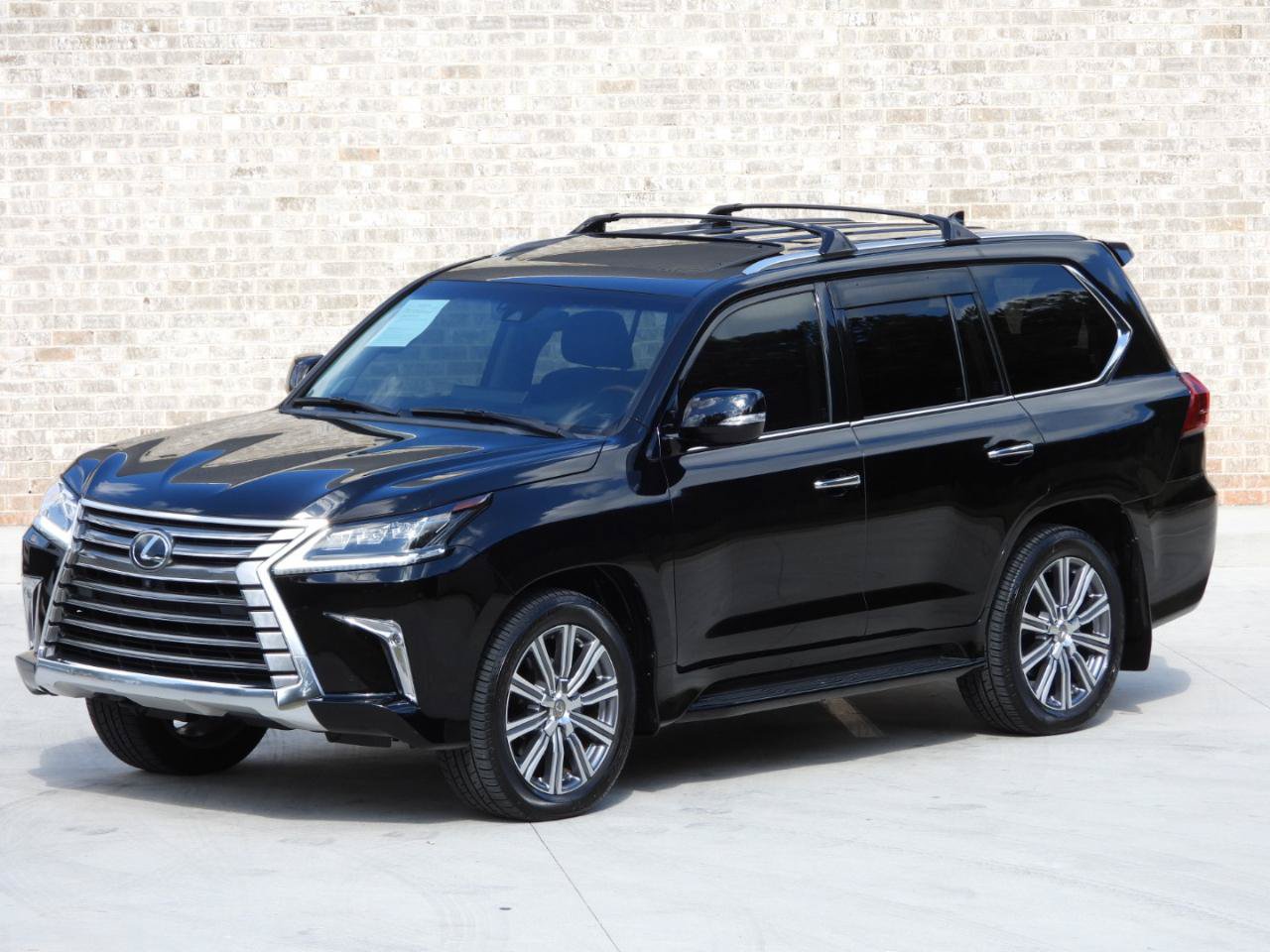 Used 2016 Lexus LX 570 4WD image 31