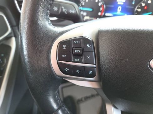 Used 2022 Ford Explorer XLT image 53