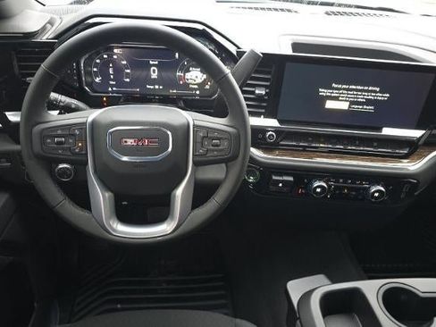 New 2026 GMC Sierra 1500 SLE w/ Preferred Package AWD/4WD image 15