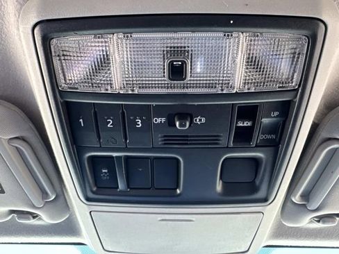 Used 2012 Toyota 4Runner SR5 w/ Convenience Pkg RWD image 22