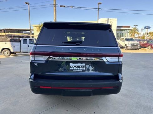 Certified 2022 Lincoln Navigator Reserve image 7