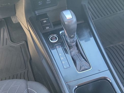 Used 2021 Nissan Kicks SV FWD image 24