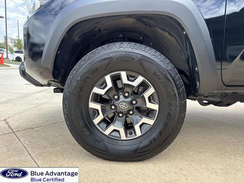 Used 2021 Toyota Tacoma TRD Off-Road w/ Technology Package AWD/4WD image 7