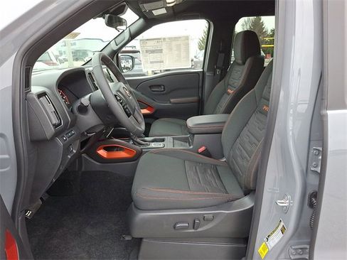 New 2026 Nissan Frontier PRO-4X w/ Pro-4x Convenience Package image 12
