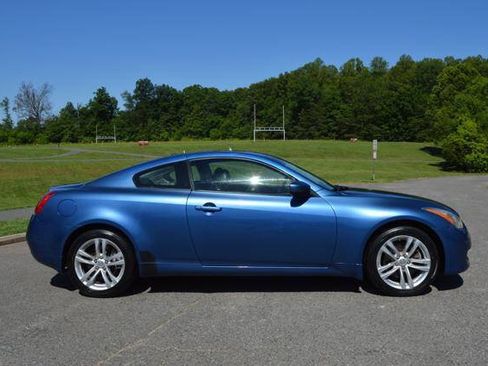 Used 2010 INFINITI G37 x Coupe w/ Premium Pkg AWD/4WD image 4