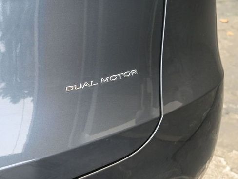 Used 2023 Tesla Model Y Long Range image 12