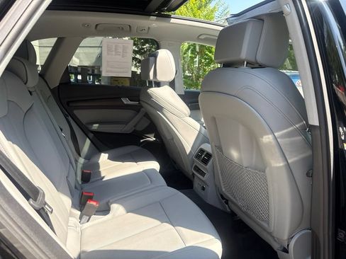 Used 2021 Audi Q5 2.0T Premium Plus w/ Premium Plus Package AWD/4WD image 34