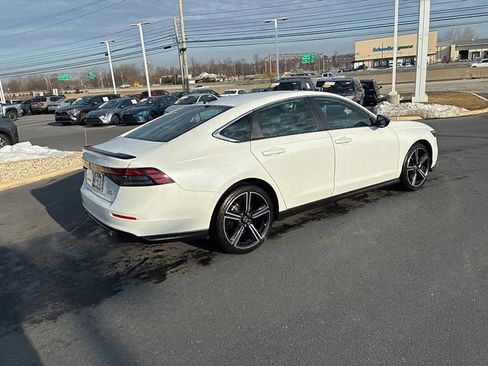 Used 2023 Honda Accord Sport image 8