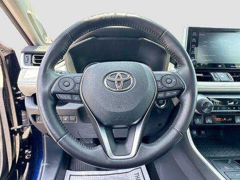 Used 2019 Toyota RAV4 XLE Premium w/ Cold Weather Package AWD/4WD image 11