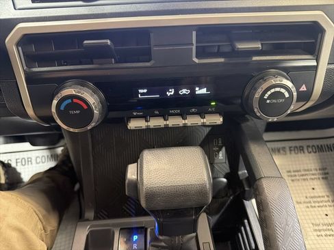Used 2024 Toyota Tacoma SR AWD/4WD image 29