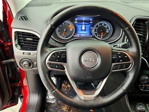 Used 2019 Jeep Cherokee Limited AWD/4WD image 13