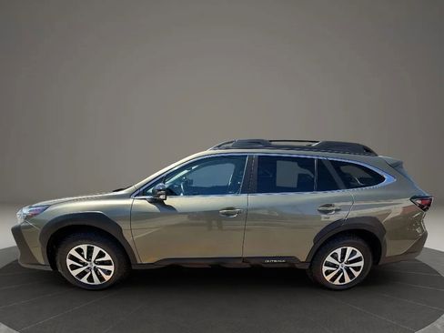 Used 2023 Subaru Outback Premium AWD/4WD image 8