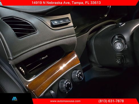 Used 2019 Cadillac Escalade Luxury w/ Escalade Sport Edition image 29