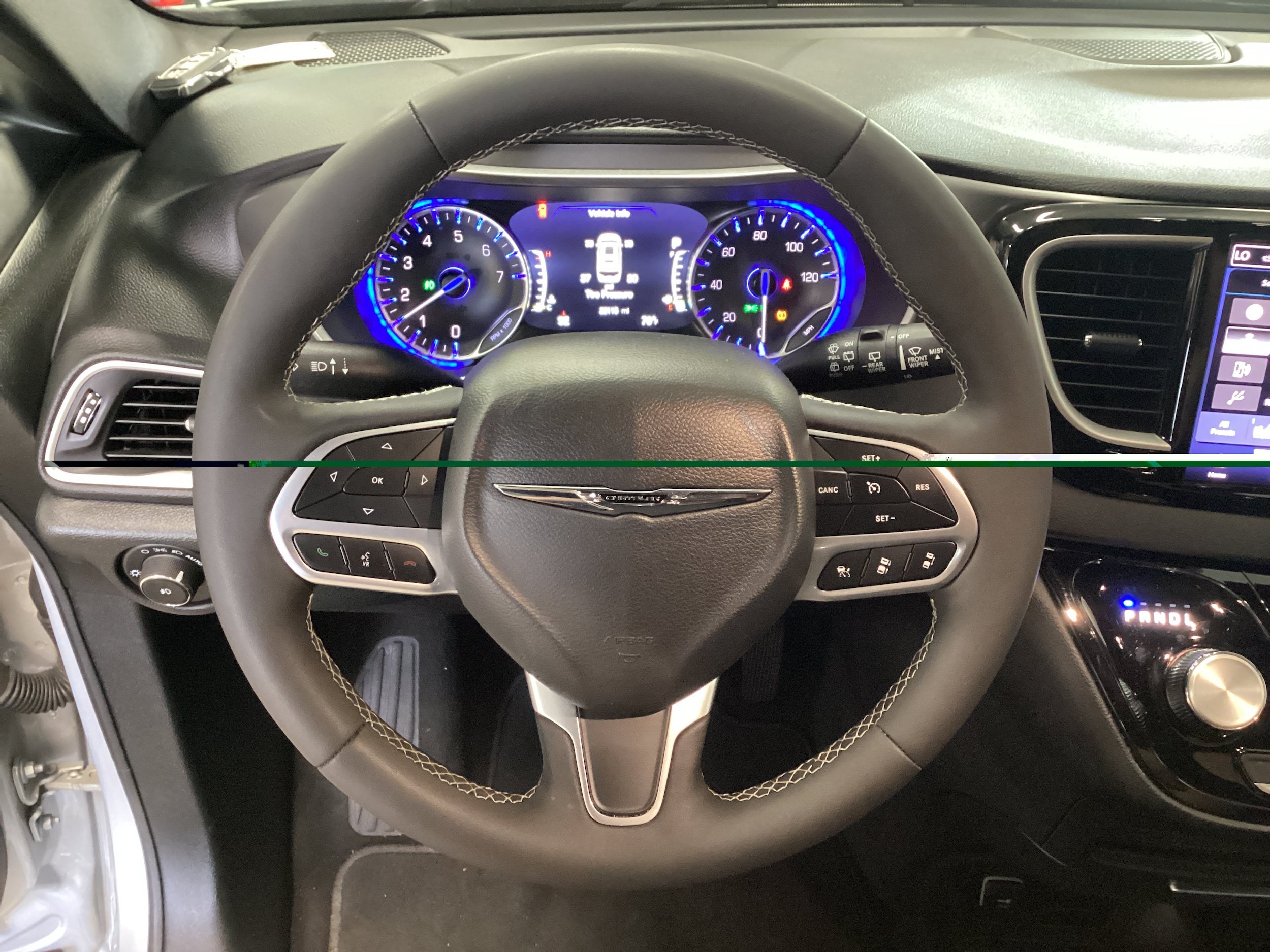 Used 2026 Chrysler Pacifica Select FWD image 21