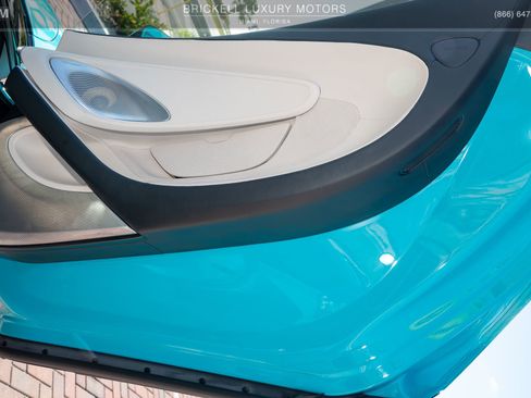 Used 2023 McLaren GT image 15