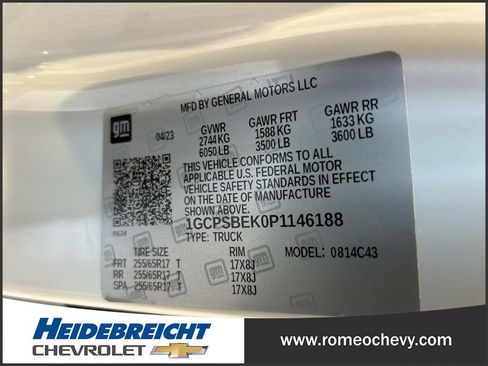 Used 2023 Chevrolet Colorado W/T w/ Safety Package RWD image 8