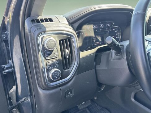 Used 2021 GMC Sierra 1500 SLT AWD/4WD image 12