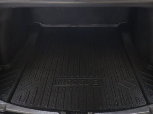 Used 2023 Tesla Model 3 Standard Range image 14