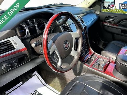 Used 2013 Cadillac Escalade EXT Premium AWD/4WD image 12