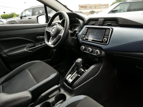 Used 2025 Nissan Versa SV w/ Trunk Package FWD image 43