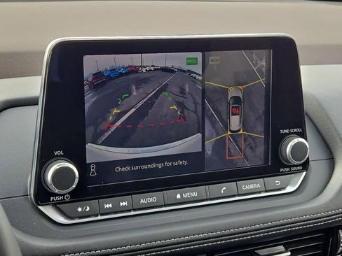 Used 2023 Nissan Rogue SL image 15