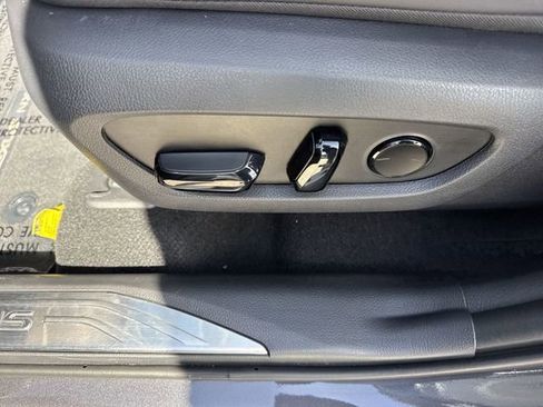 Used 2025 Lexus NX 250 FWD w/ Towing Package (2000 Lbs) image 12