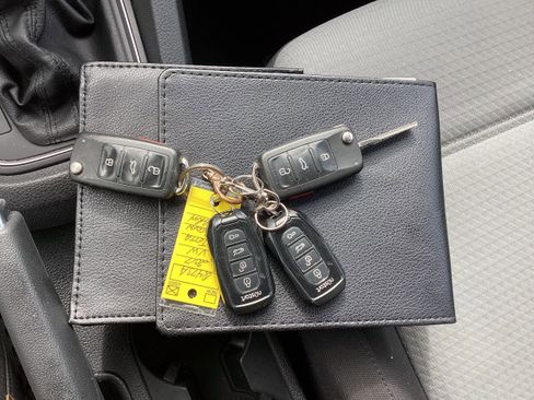 Used 2017 Volkswagen Jetta S image 19