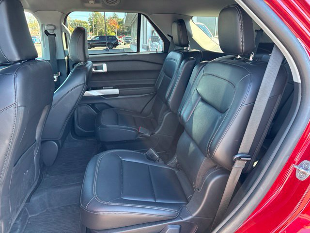 Certified 2024 Ford Explorer XLT w/ Equipment Group 202A AWD/4WD image 19