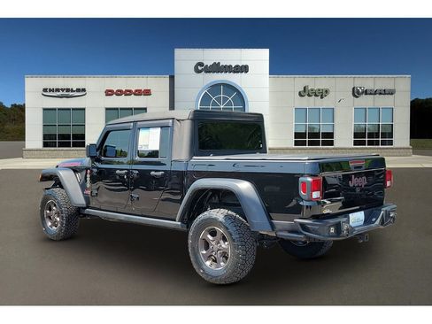 Used 2021 Jeep Gladiator Rubicon AWD/4WD image 5