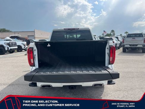 Used 2024 GMC Sierra 1500 Denali w/ Technology Package AWD/4WD image 16