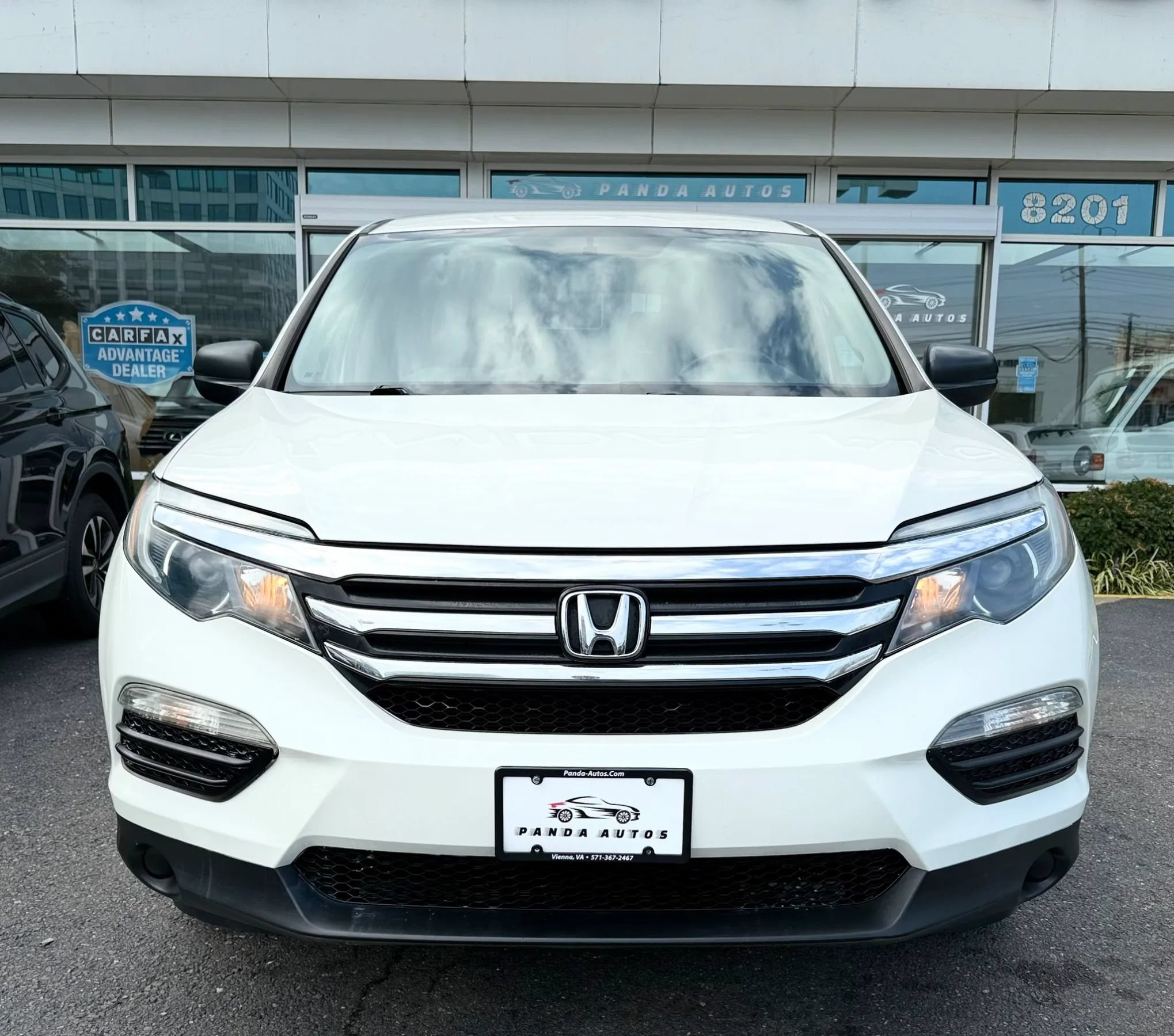 Used 2016 Honda Pilot LX image 2