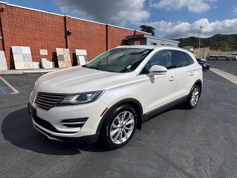 Used 2017 Lincoln MKC Select w/ Select Plus Package FWD image 6