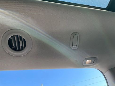 Certified 2023 Chrysler Pacifica Limited FWD image 27