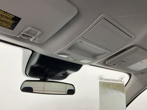 New 2025 Ford Maverick XL image 21