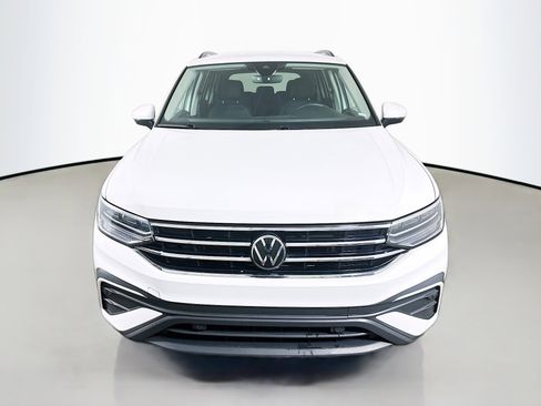 Used 2024 Volkswagen Tiguan S image 2