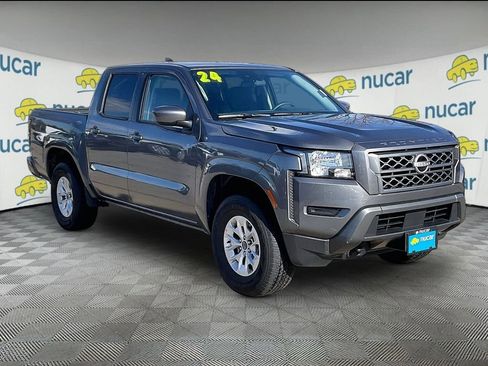 Used 2024 Nissan Frontier SV image 1