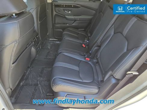 Certified 2025 Honda Pilot Touring image 14