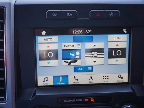 Used 2018 Ford F150 Lariat image 34