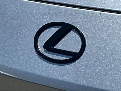 New 2026 Lexus ES 350e FWD image 42