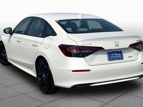 Used 2025 Honda Civic Sport image 12