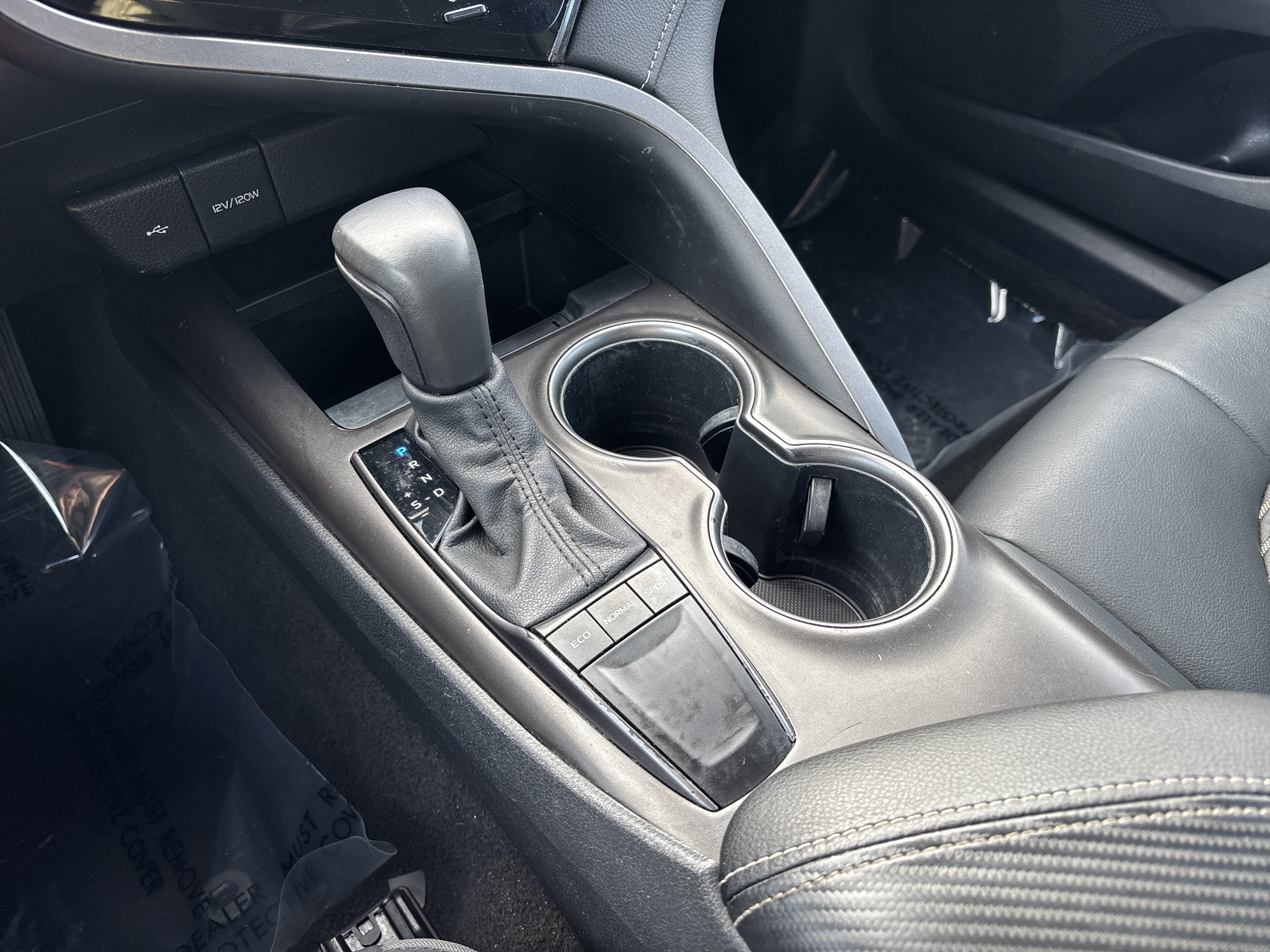 Used 2024 Toyota Camry SE FWD image 22