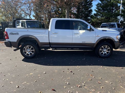 Used 2021 RAM 2500 Limited image 11