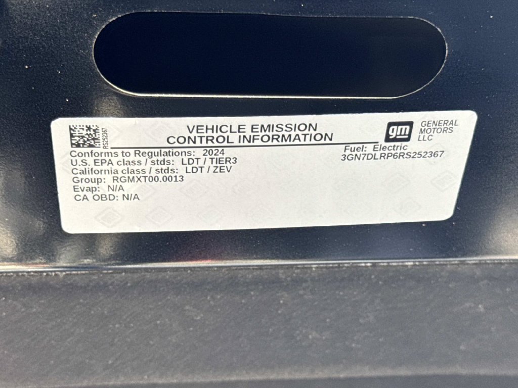 Used 2024 Chevrolet Equinox EV LT FWD image 17
