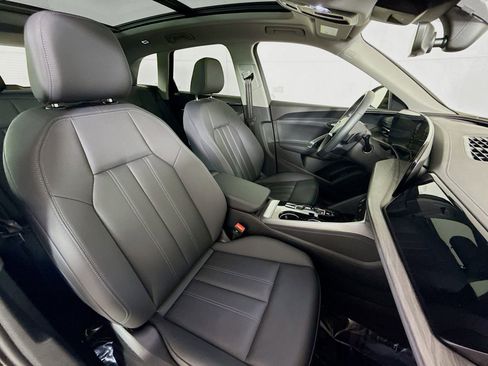 Certified 2025 Audi Q5 Premium w/ Convenience Package image 25