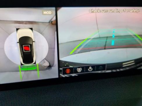 Certified 2025 Nissan Murano Platinum w/ Cargo Package image 22